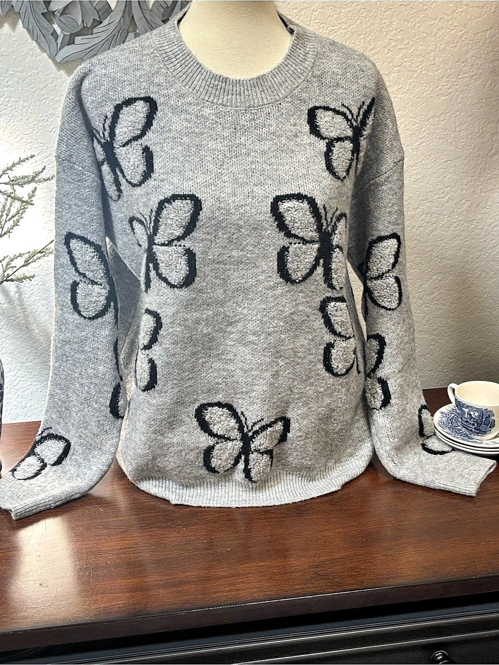 Blu Pepper Butterfly Print Pullover Gray & Black Sweater